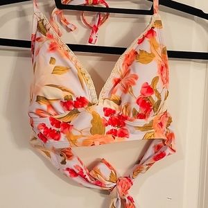 Floral bikini top